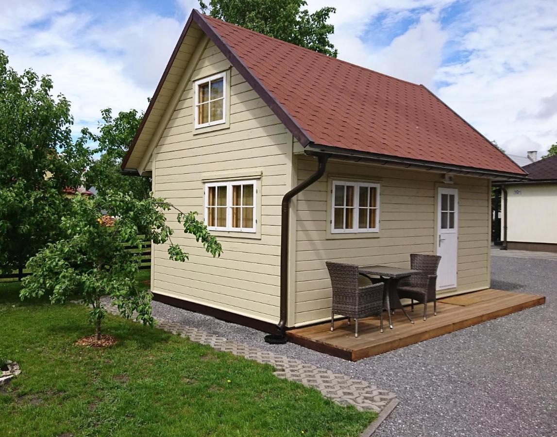 Aadel Guesthouse Пярну Экстерьер фото